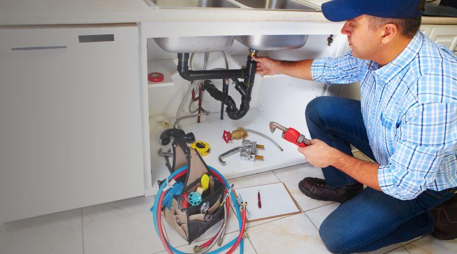 Expert burst pipe repair services in Palmer, MI